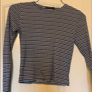 brandy melville long sleeve baby tee